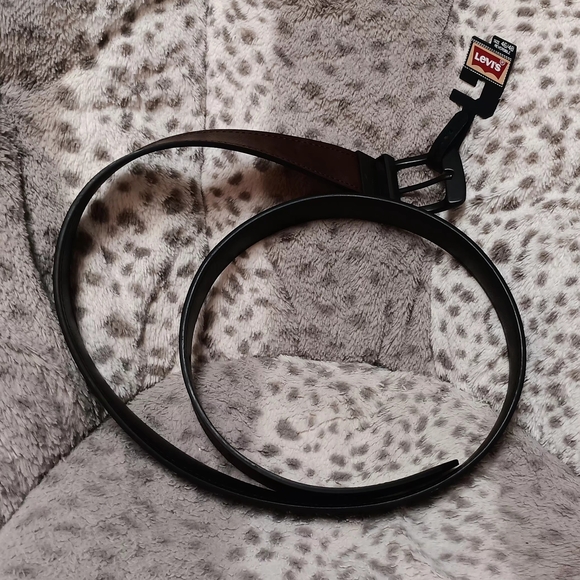 Levi's Black/Brown Reversible Leather Belt for Men NWT - Picture 1 of 5